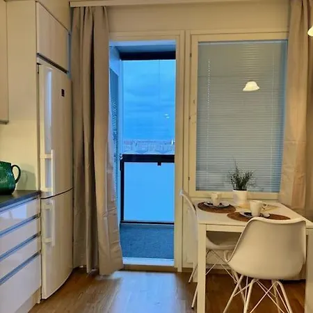 Apartment Kodikas Yksioe Laehellae Keskustaa, Sisaeltaeae Parkkipaikan Oulu